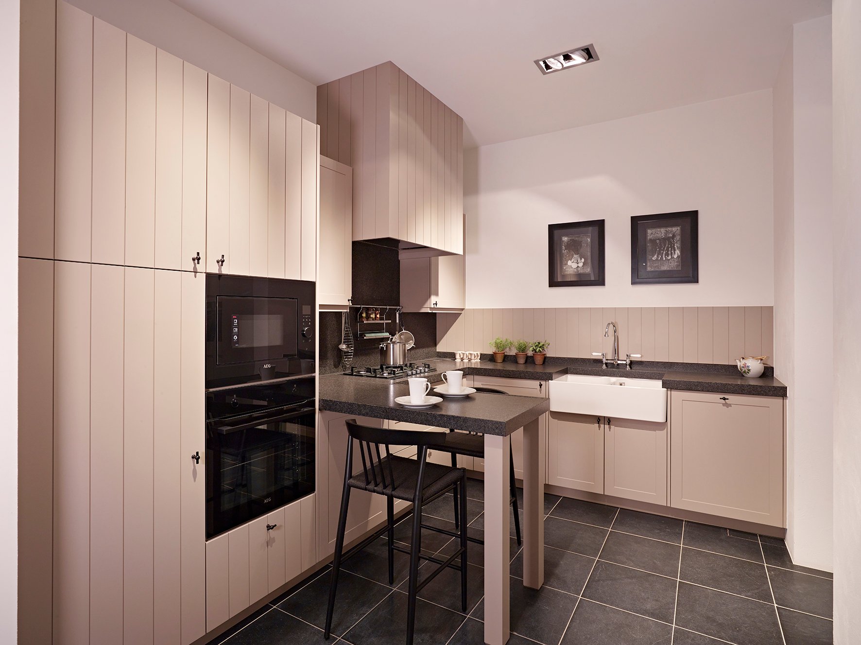2 Keuken, Dekeyzer, showroom, Menen-1