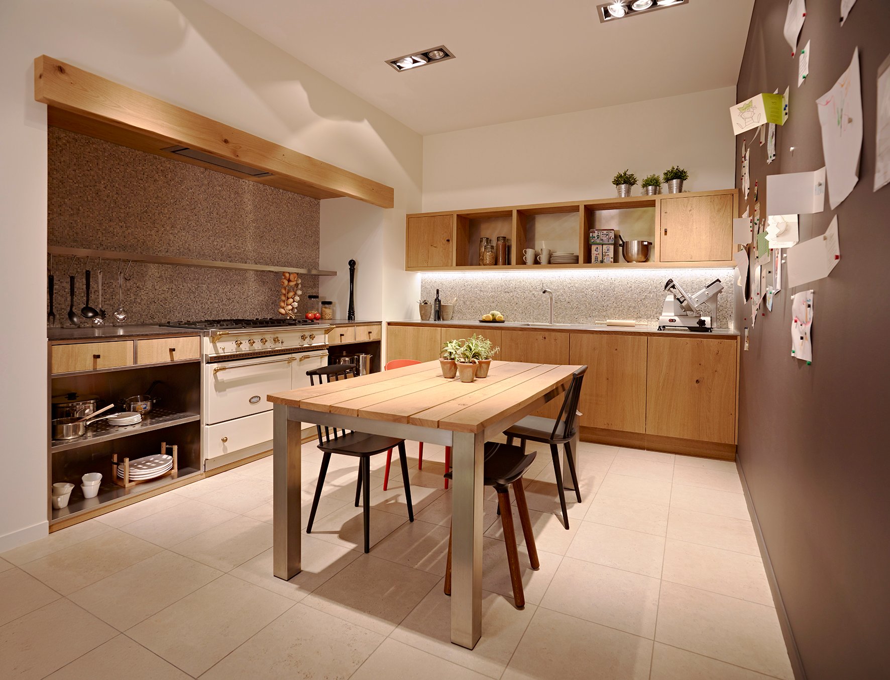 4 Keuken, Dekeyzer, showroom, Menen